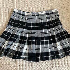 Love Tree Black and White Mini Skater Skirt